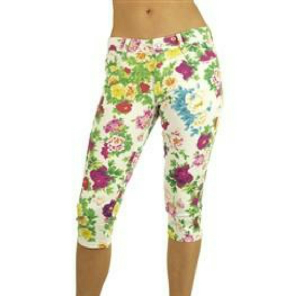 Pants - Flower Capris